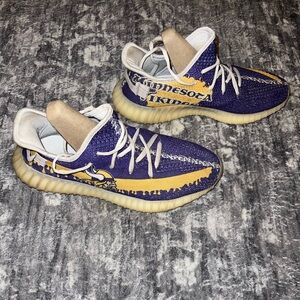 Minnesota Vikings Purple and Yellow Sneakers